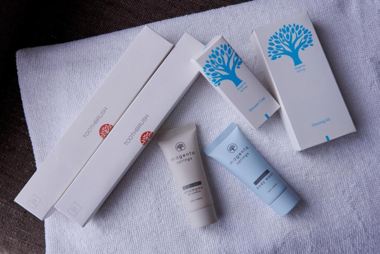 Deluxe Queen No Window,1006579861:JPEG